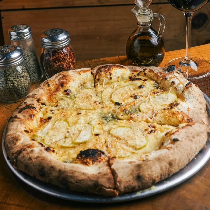 1/2 Pizza Cincomela