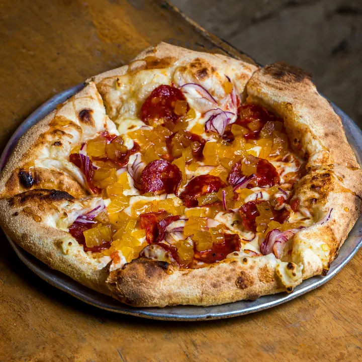 1/2 Pizza Spicy Hawaina