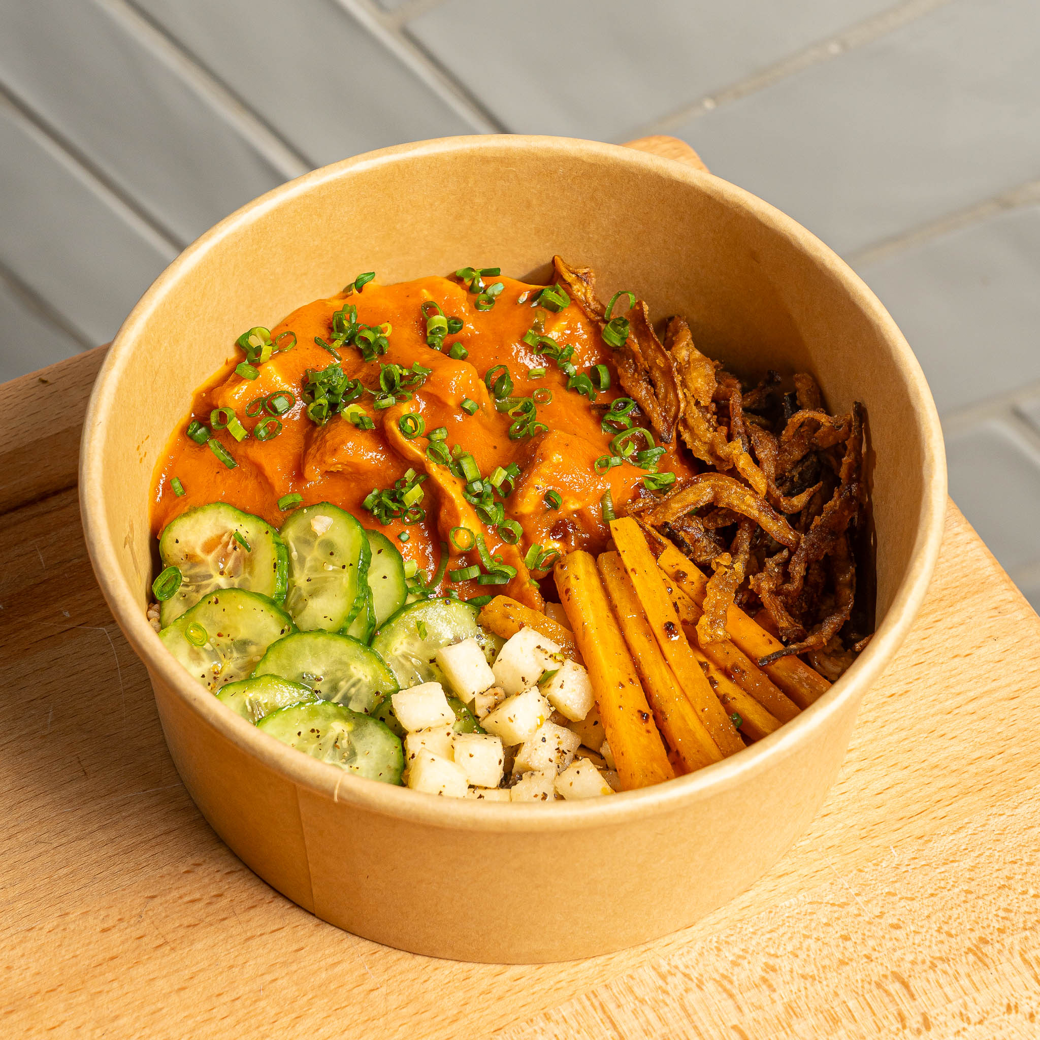 Mild Jerk Chicken Bowl listo para entrega